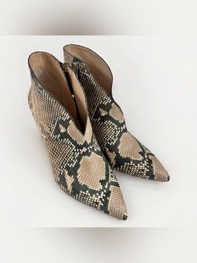 Vince Camuto Sestrind Snakeskin Embossed Point Stiletto Ankle Booties Womens 8M